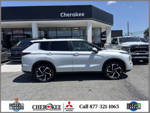 Photos of 2024 Mitsubishi Outlander SE for sale in Canton, GA at Cherokee Mitsubishi