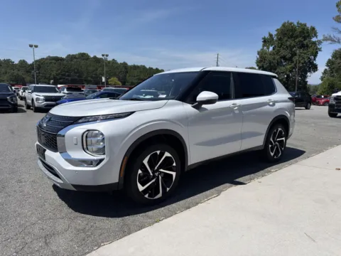 More photos of 2024 Mitsubishi Outlander SE at Cherokee Mitsubishi, GA