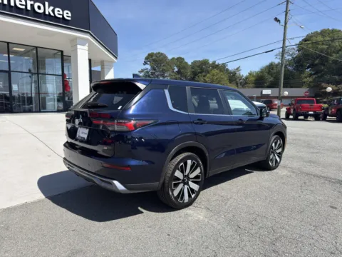 More photos of 2025 Mitsubishi Outlander SE at Cherokee Mitsubishi, GA