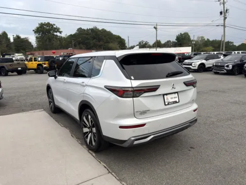 More photos of 2026 Mitsubishi Outlander SE at Cherokee Mitsubishi, GA