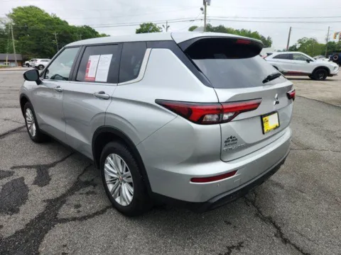 More photos of 2024 Mitsubishi Outlander ES at Cherokee Mitsubishi, GA