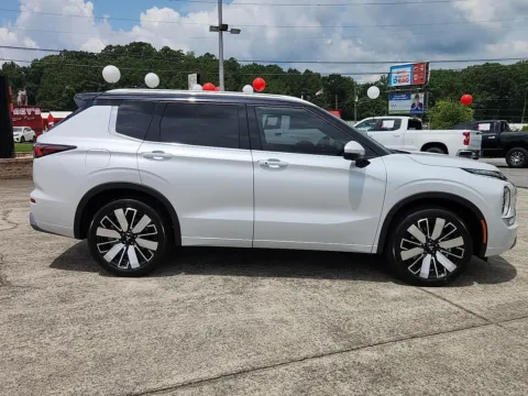 Photos of 2025 Mitsubishi Outlander SEL for sale in Canton, GA at Cherokee Mitsubishi