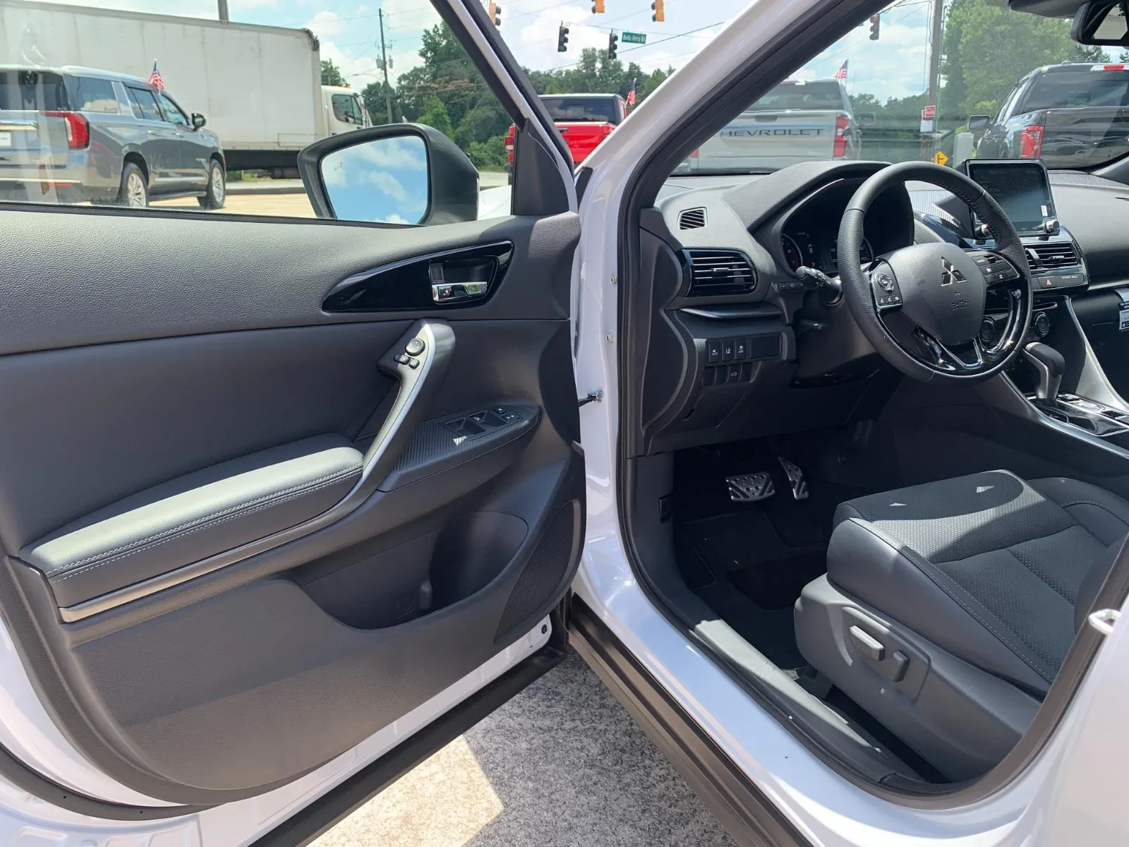 2025 Mitsubishi Eclipse Cross Black Edition - Photo 6