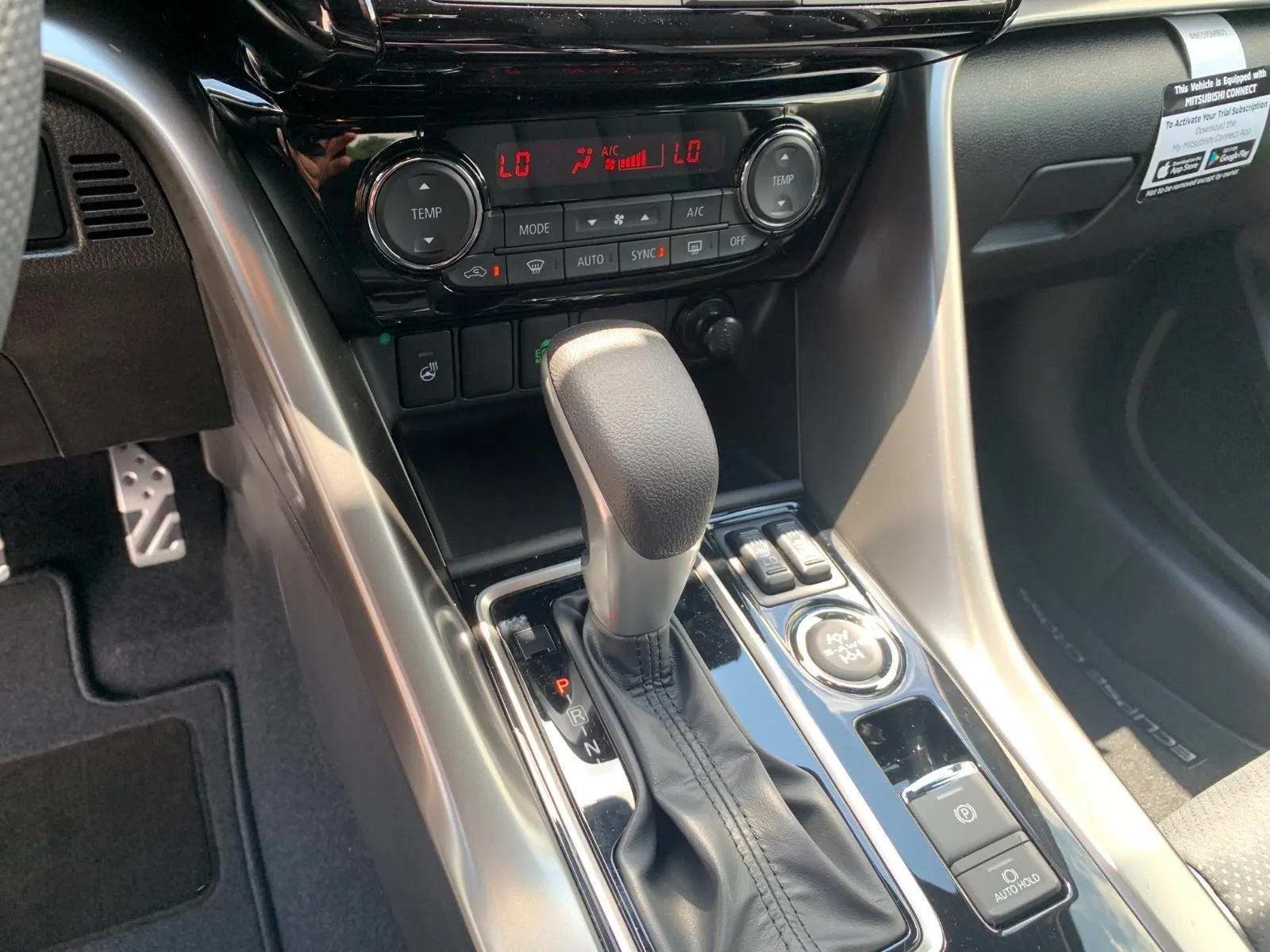 2025 Mitsubishi Eclipse Cross Black Edition - Photo 13
