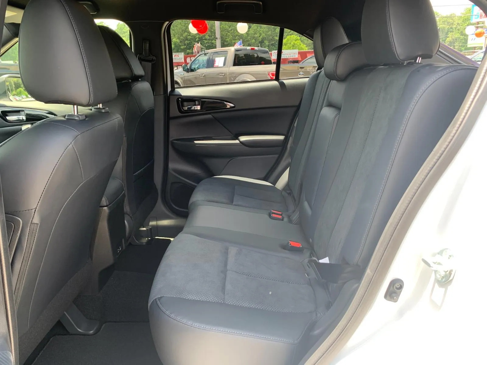 2025 Mitsubishi Eclipse Cross Black Edition - Photo 14