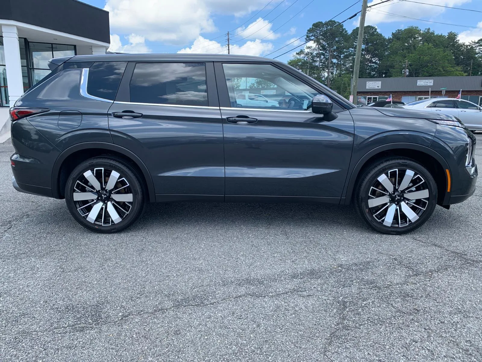 Gray 2025 Mitsubishi Outlander SE for sale in Canton, GA