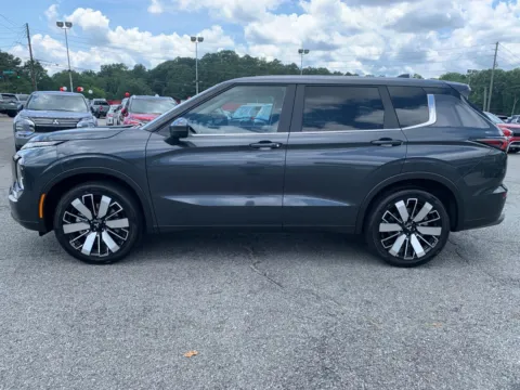 More photos of 2025 Mitsubishi Outlander SE at Cherokee Mitsubishi, GA
