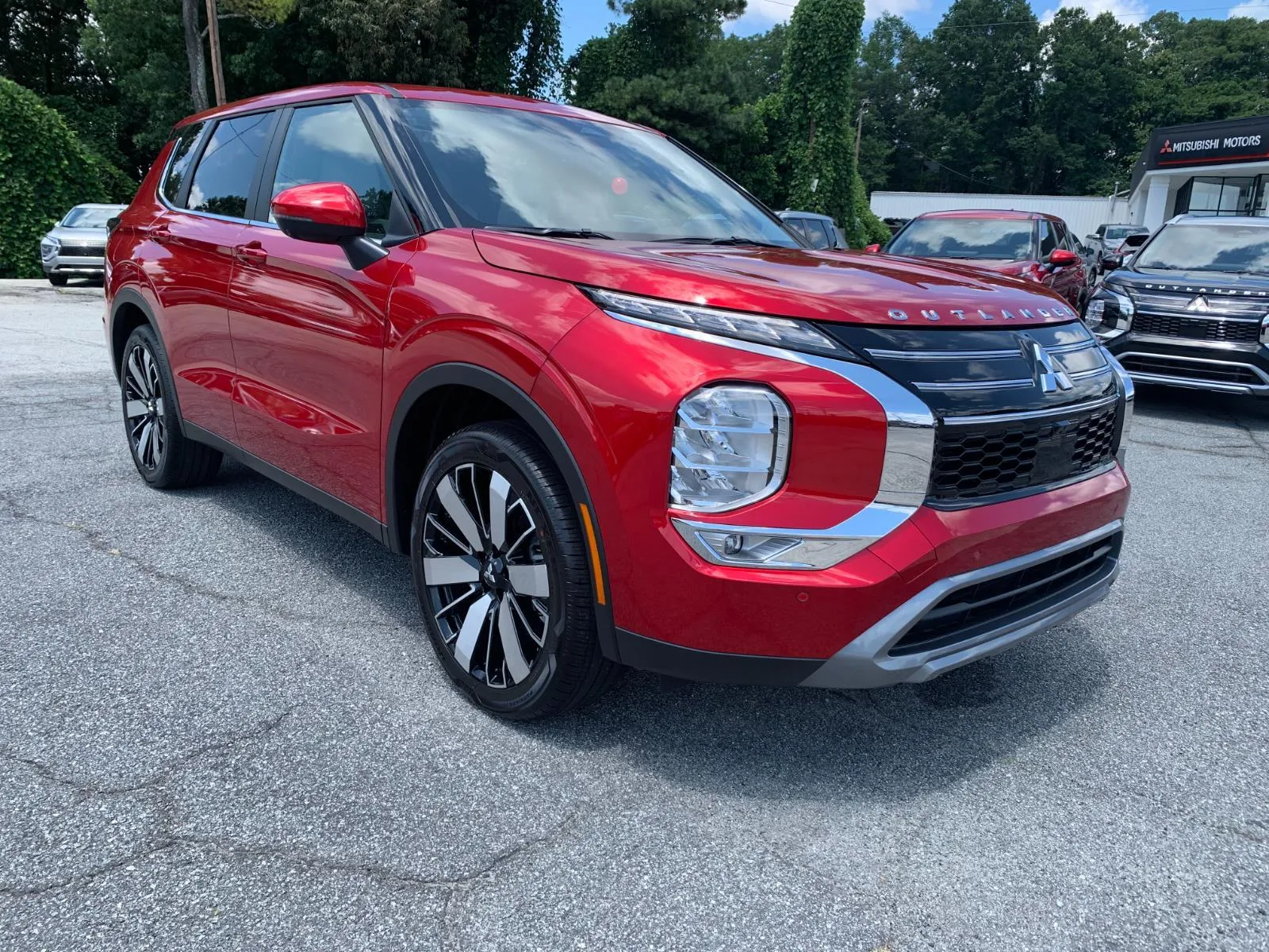 Red 2025 Mitsubishi Outlander SE for sale in Canton, GA