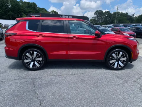 Photos of 2025 Mitsubishi Outlander SE for sale in Canton, GA at Cherokee Mitsubishi