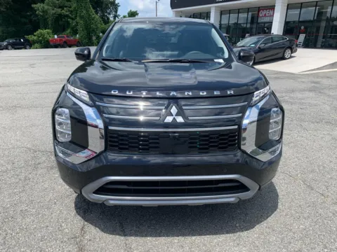 More photos of 2025 Mitsubishi Outlander SE at Cherokee Mitsubishi, GA