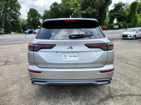 More photos of 2025 Mitsubishi Outlander SE at Cherokee Mitsubishi, GA