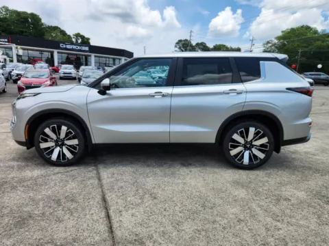 Another view of 2025 Mitsubishi Outlander SE for sale in Canton, GA at Cherokee Mitsubishi