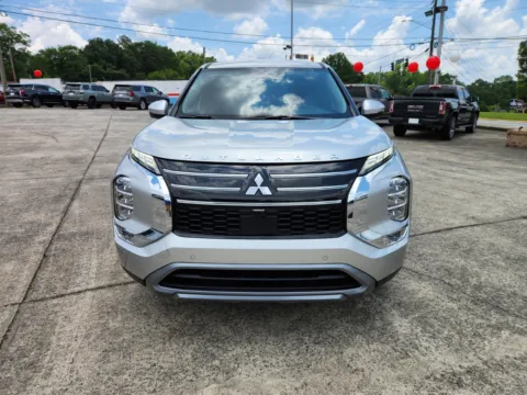 More photos of 2025 Mitsubishi Outlander SE at Cherokee Mitsubishi, GA