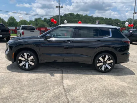 More photos of 2025 Mitsubishi Outlander Platinum Edition at Cherokee Mitsubishi, GA