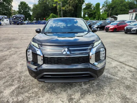More photos of 2025 Mitsubishi Outlander ES at Cherokee Mitsubishi, GA