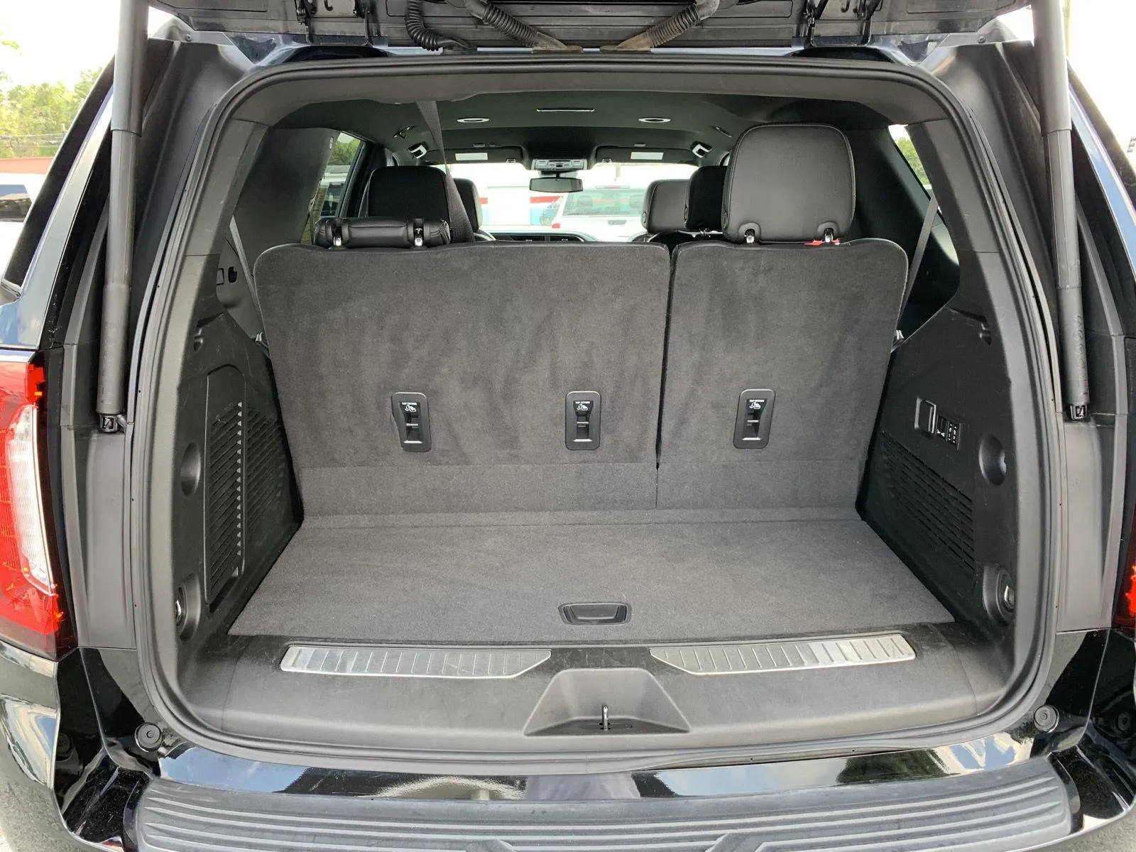 2023 GMC Yukon Denali - Photo 49