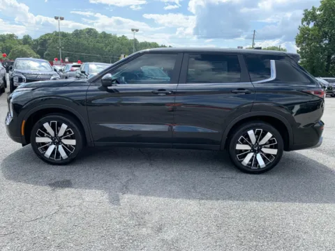 More photos of 2025 Mitsubishi Outlander SE at Cherokee Mitsubishi, GA