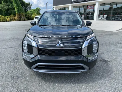 More photos of 2025 Mitsubishi Outlander SE at Cherokee Mitsubishi, GA