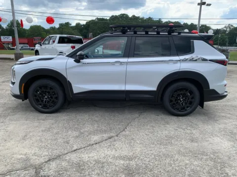 More photos of 2025 Mitsubishi Outlander Trail Edition at Cherokee Mitsubishi, GA