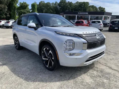 White 2024 Mitsubishi Outlander SEL for sale in Canton, GA