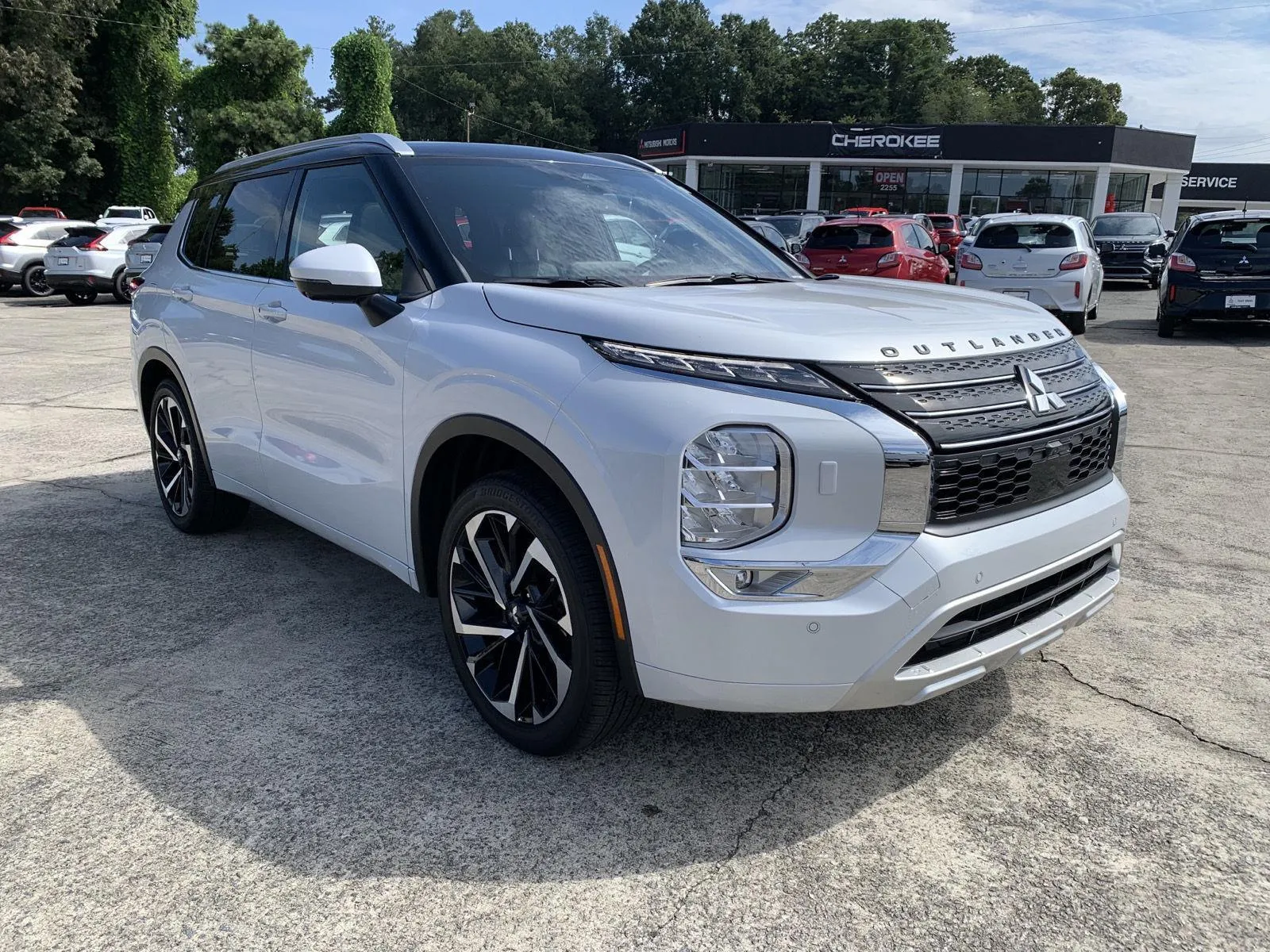White 2024 Mitsubishi Outlander SEL for sale in Canton, GA