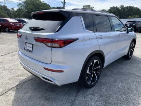 More photos of 2024 Mitsubishi Outlander SEL at Cherokee Mitsubishi, GA