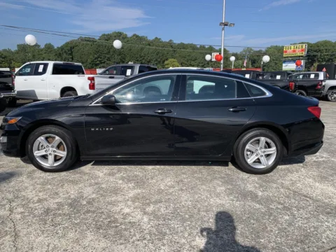 More photos of 2023 Chevrolet Malibu LT at Cherokee Mitsubishi, GA