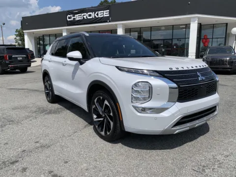 White 2024 Mitsubishi Outlander SEL for sale in Canton, GA