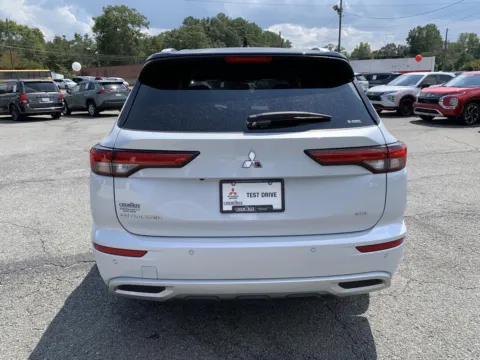 More photos of 2024 Mitsubishi Outlander SEL at Cherokee Mitsubishi, GA