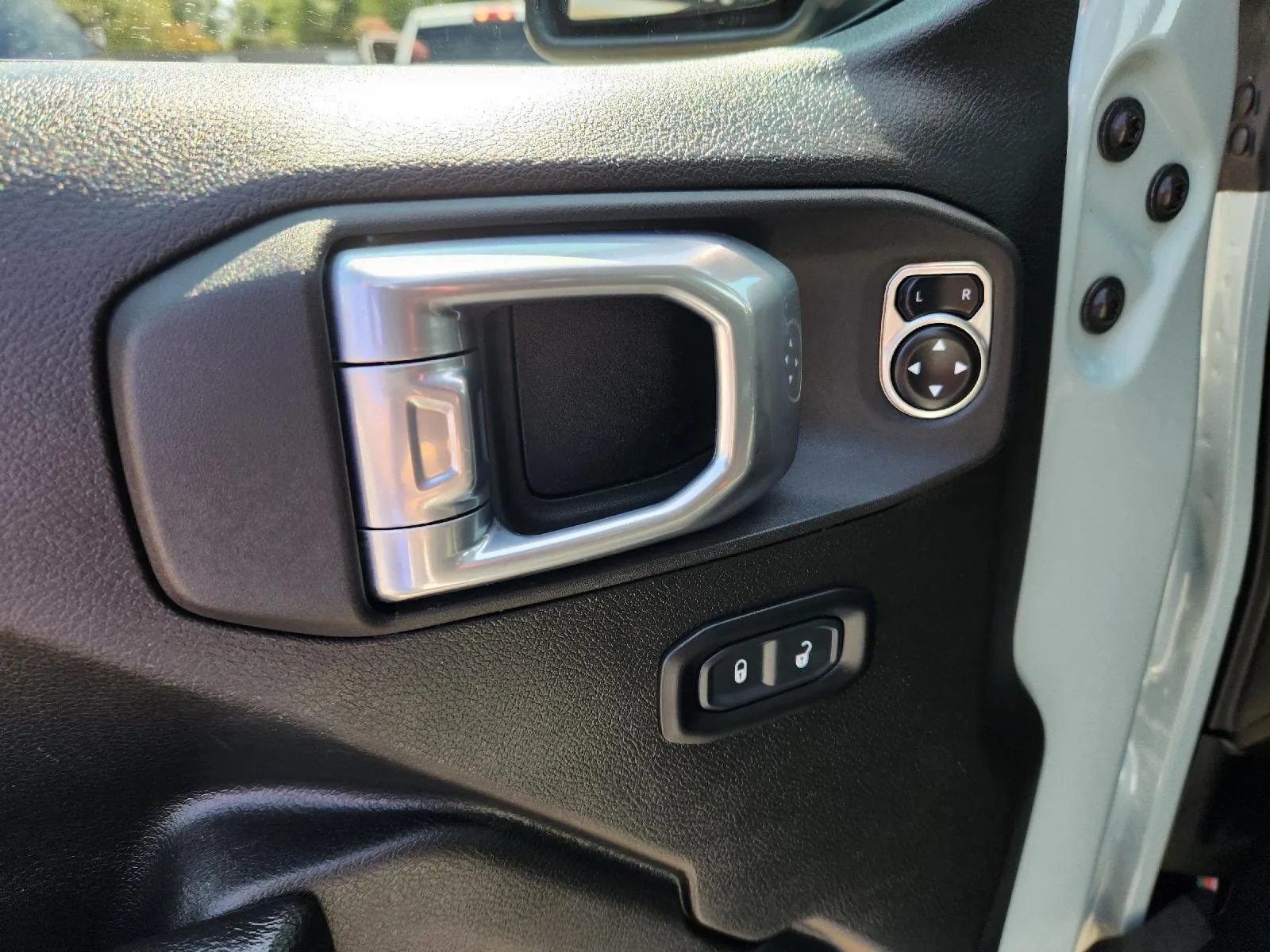 2024 Jeep Wrangler 4-Door Rubicon - Photo 14