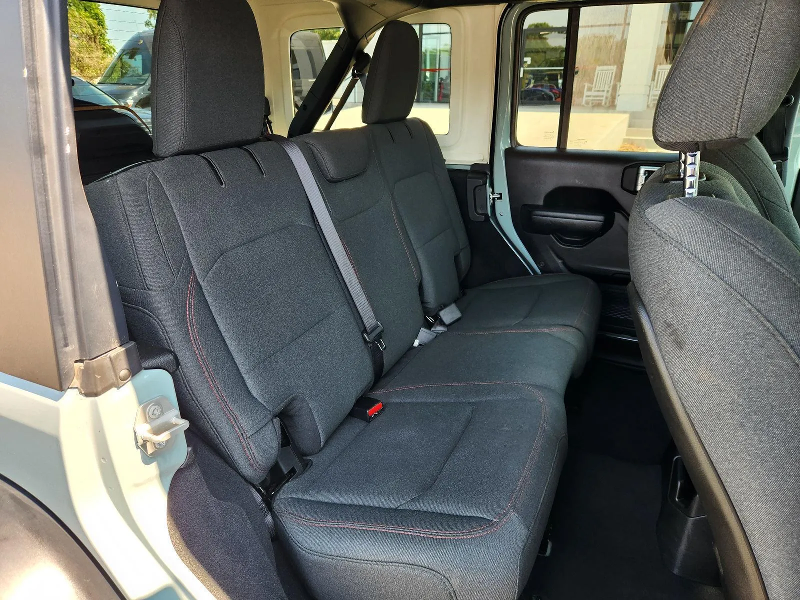 2024 Jeep Wrangler 4-Door Rubicon - Photo 30