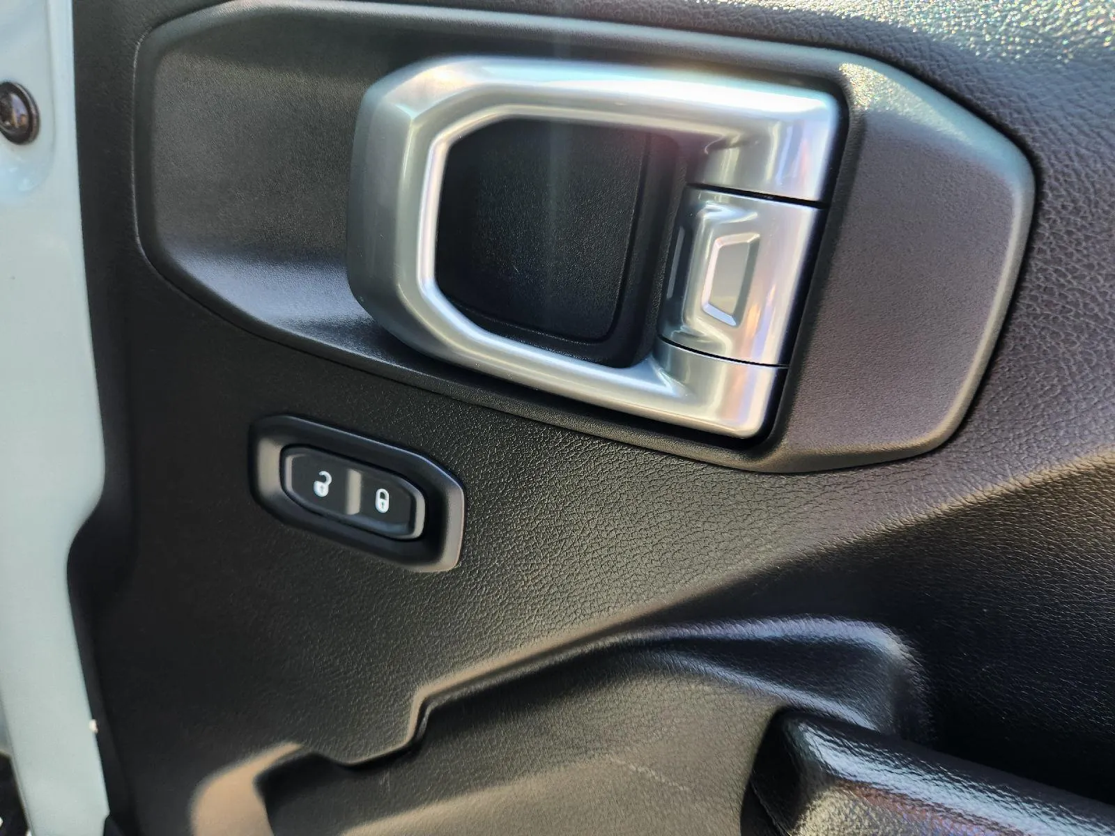 2024 Jeep Wrangler 4-Door Rubicon - Photo 37