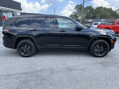 More photos of 2024 Jeep Grand Cherokee L Altitude at Cherokee Mitsubishi, GA