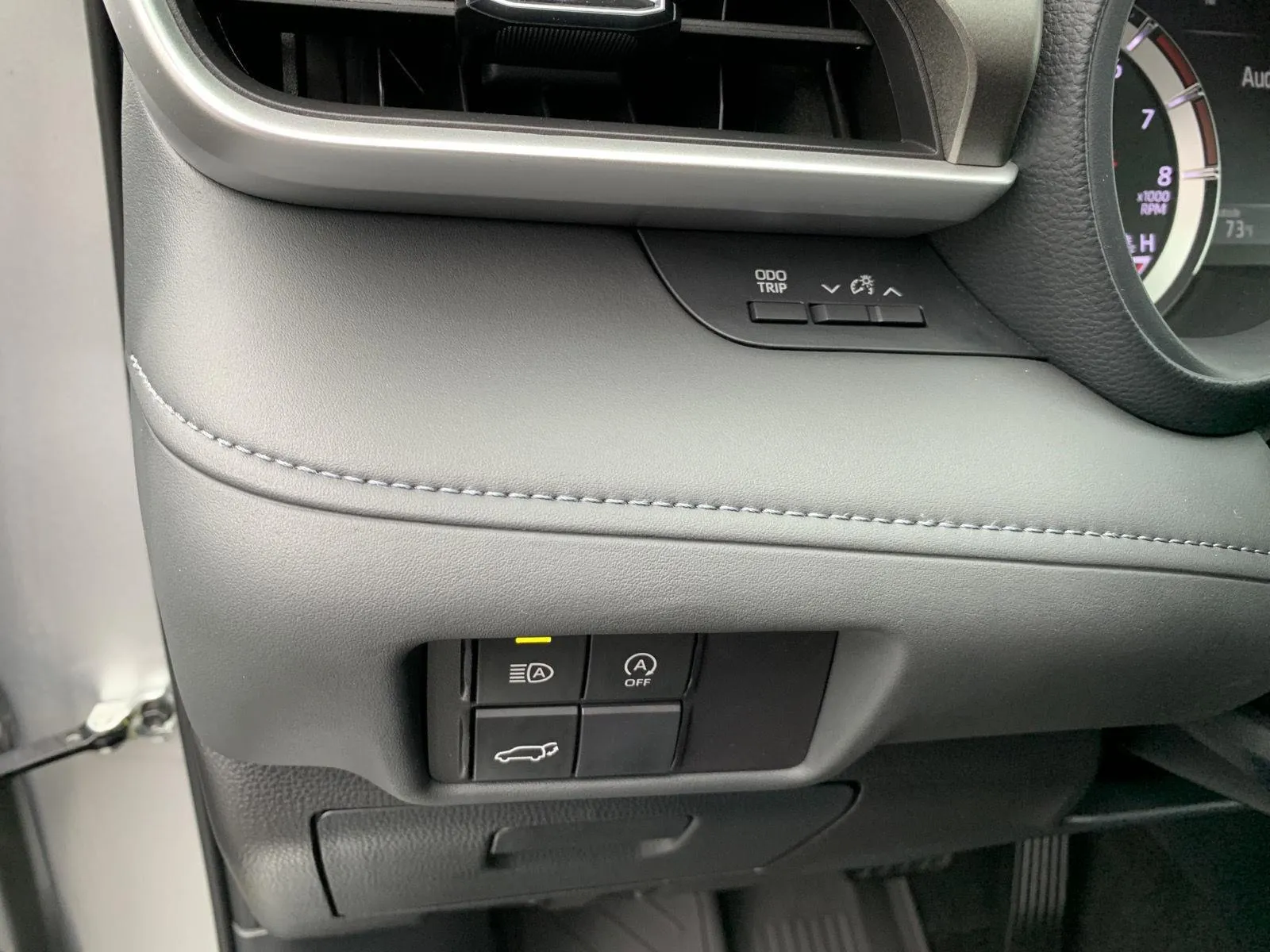 2024 Toyota Highlander XLE - Photo 17