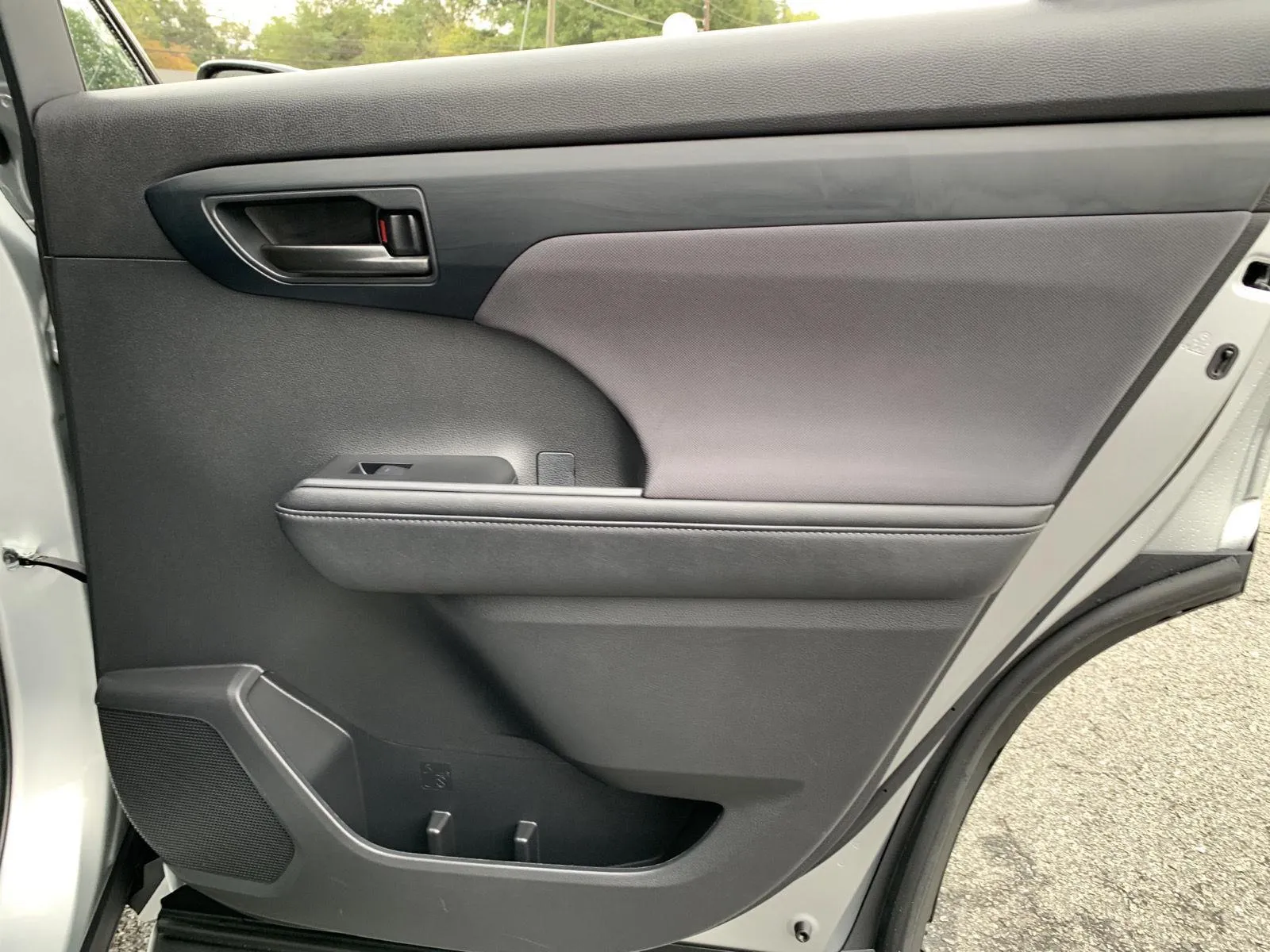 2024 Toyota Highlander XLE - Photo 33