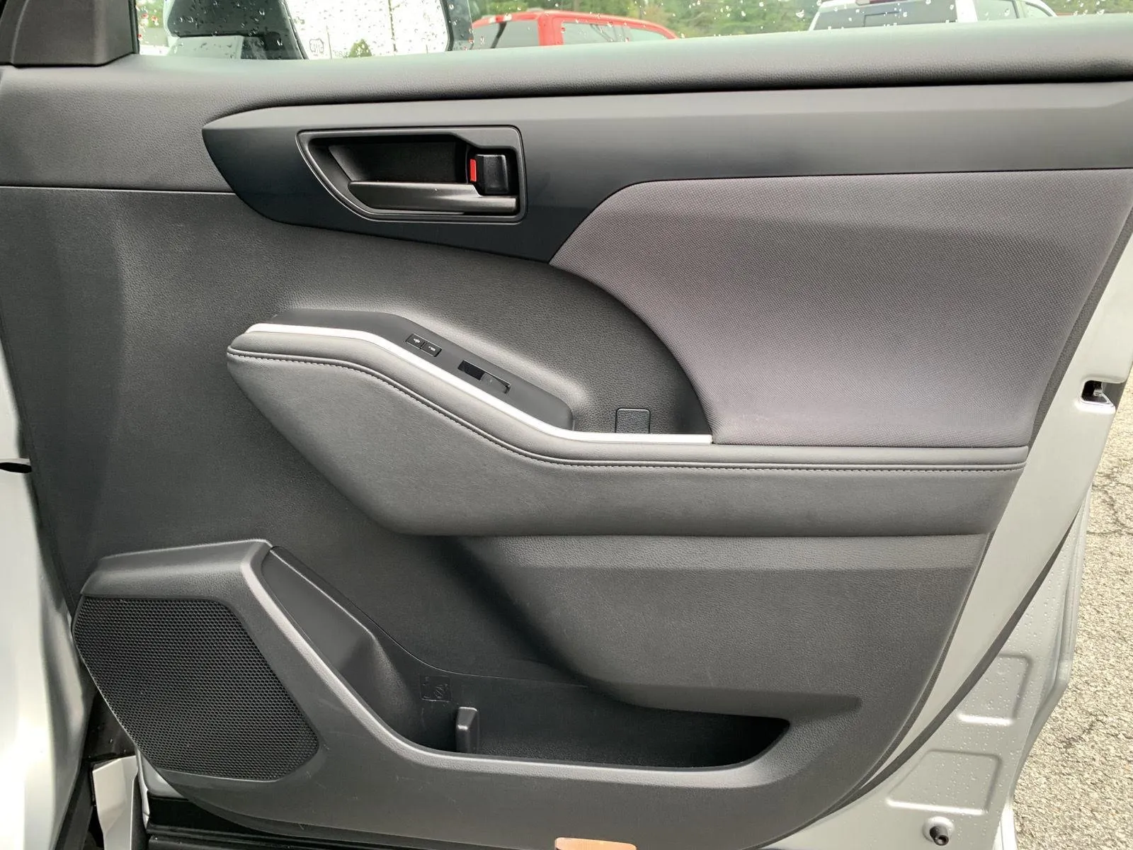 2024 Toyota Highlander XLE - Photo 36