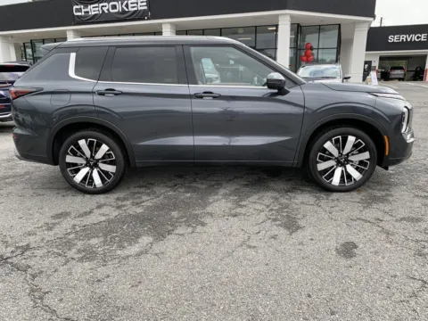 Photos of 2025 Mitsubishi Outlander SEL for sale in Canton, GA at Cherokee Mitsubishi
