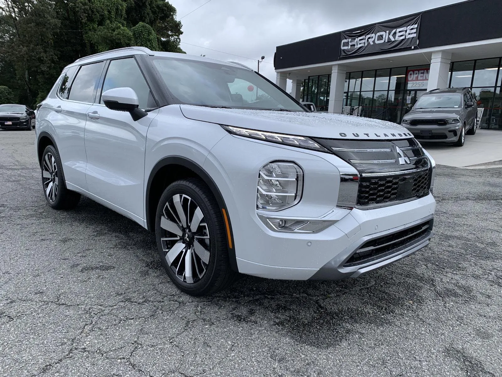 White 2025 Mitsubishi Outlander SEL for sale in Canton, GA