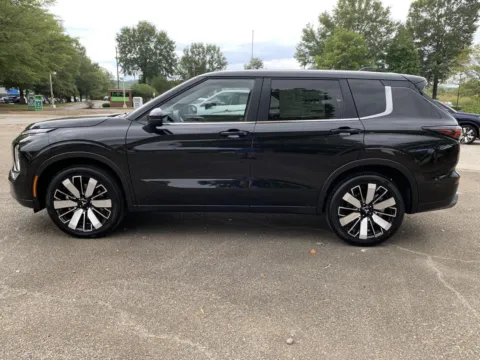 More photos of 2025 Mitsubishi Outlander SE at Cherokee Mitsubishi, GA