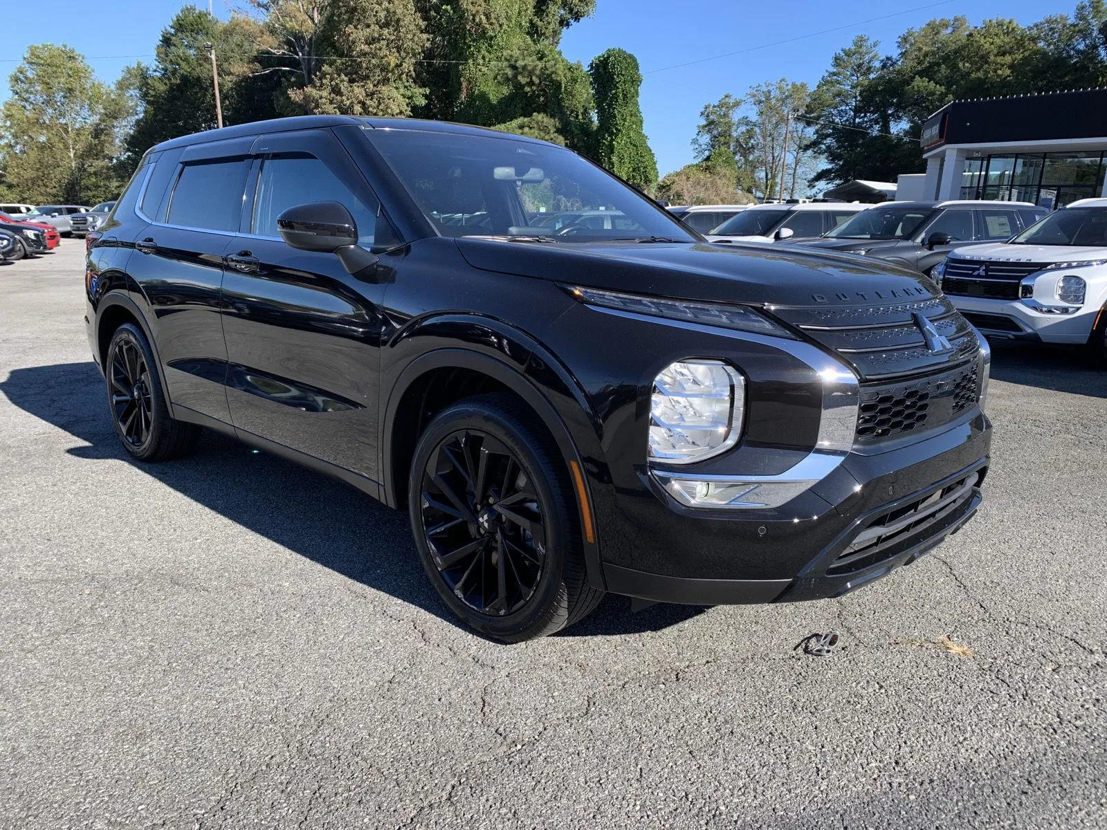 2022 Mitsubishi Outlander Black Edition