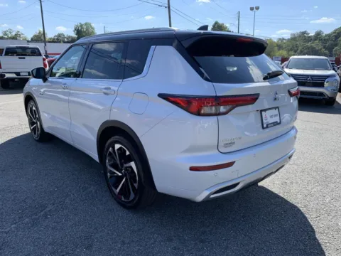 More photos of 2023 Mitsubishi Outlander PHEV SEL at Cherokee Mitsubishi, GA