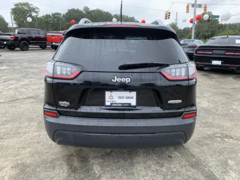 More photos of 2021 Jeep Cherokee Latitude at Cherokee Mitsubishi, GA