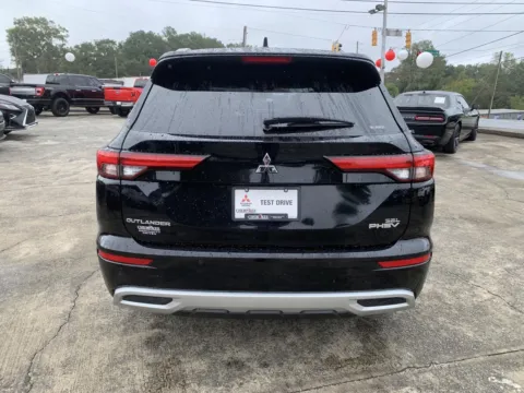 More photos of 2023 Mitsubishi Outlander PHEV SEL at Cherokee Mitsubishi, GA