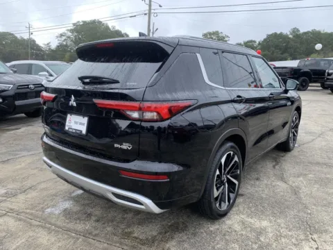 More photos of 2023 Mitsubishi Outlander PHEV SEL at Cherokee Mitsubishi, GA