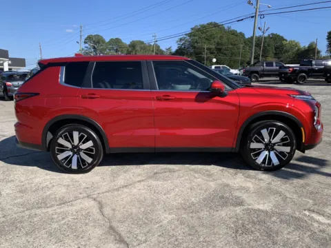 Photos of 2025 Mitsubishi Outlander SE for sale in Canton, GA at Cherokee Mitsubishi