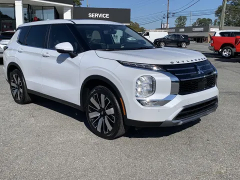 White 2025 Mitsubishi Outlander SE for sale in Canton, GA