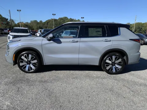 More photos of 2025 Mitsubishi Outlander SEL at Cherokee Mitsubishi, GA