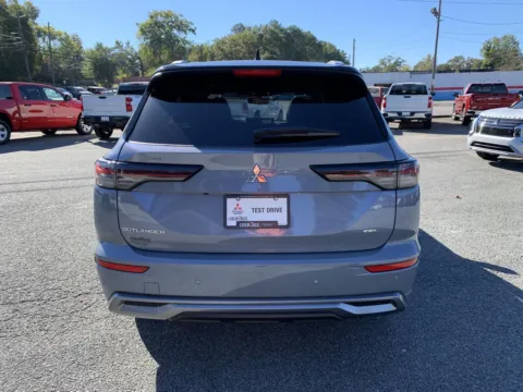 More photos of 2025 Mitsubishi Outlander SEL at Cherokee Mitsubishi, GA