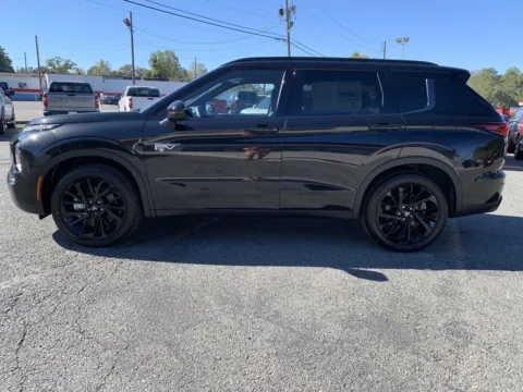 More photos of 2025 Mitsubishi Outlander Plug-In Hybrid SEL Black Edition at Cherokee Mitsubishi, GA