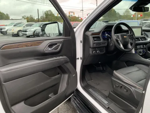 More photos of 2023 Chevrolet Suburban Premier at Cherokee Mitsubishi, GA